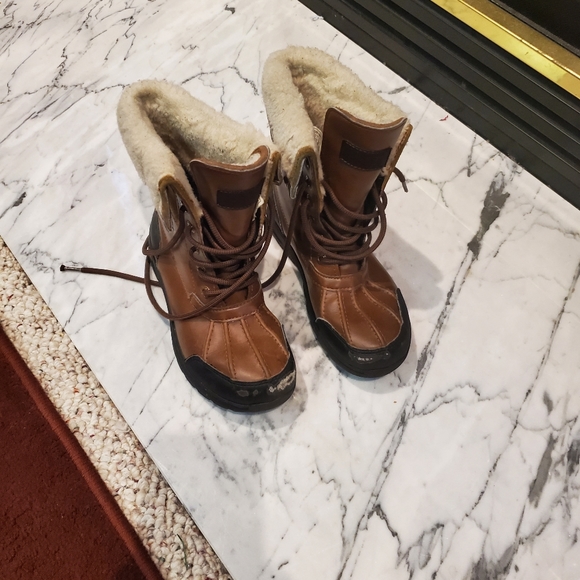 Australian Ugg boots - Picture 2 of 4